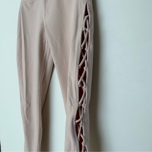alo yoga lace up leggings - Picture 12 of 14